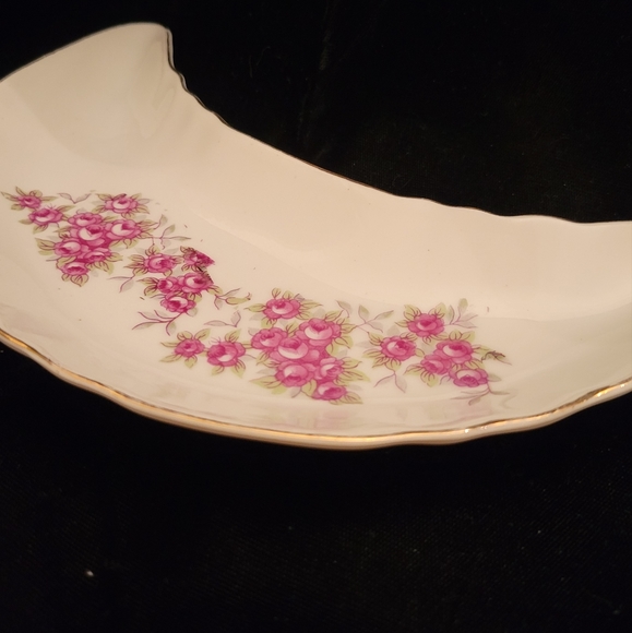 Vintage Japan china bone dish, crescent shape side plate. - Picture 3 of 5